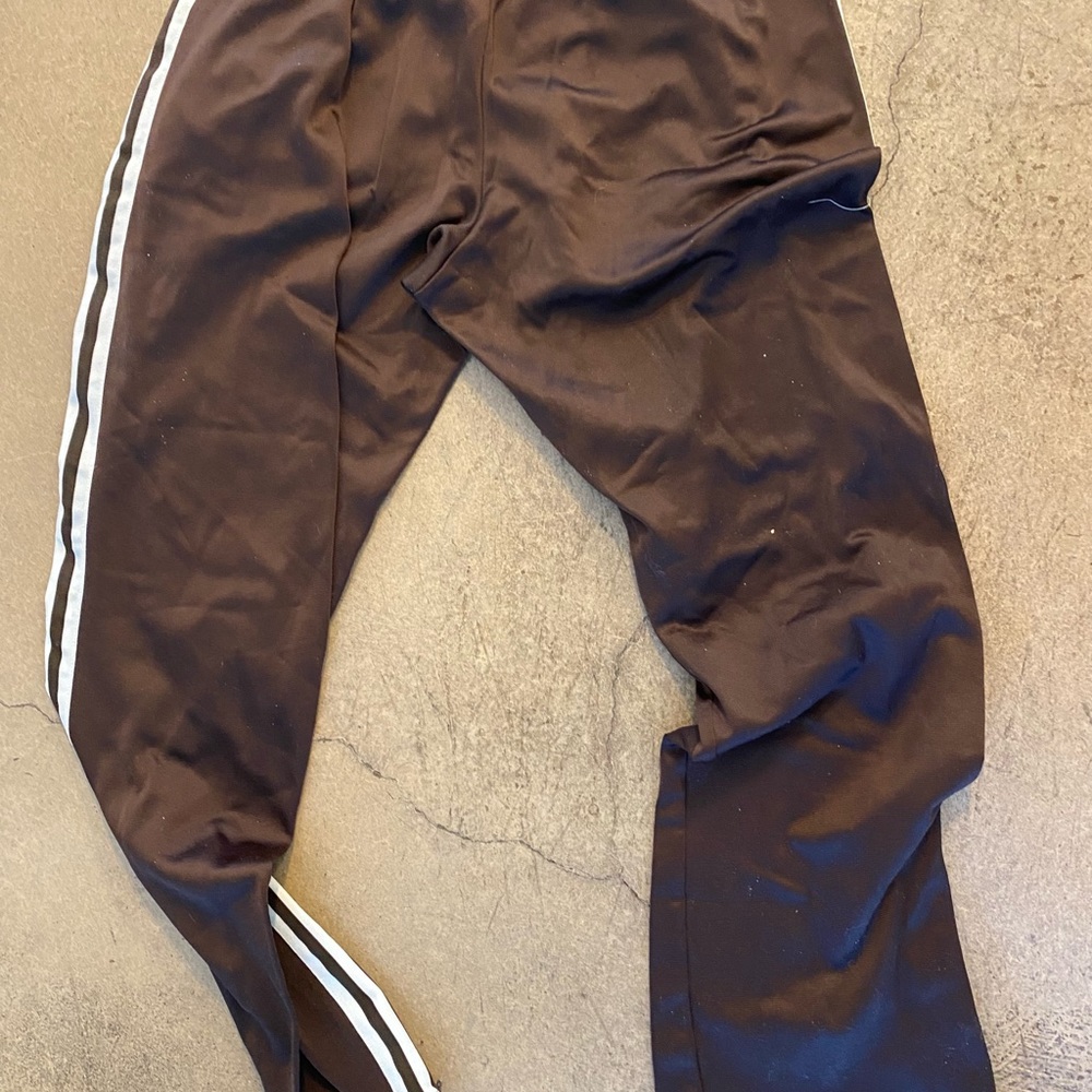 Adidas track pant original.mens size small.